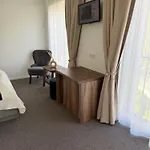 Izabeles Apartamentai 3* 팔랑가
