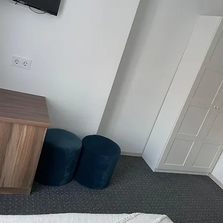 Izabeles Apartamentai Гостьовий будинок