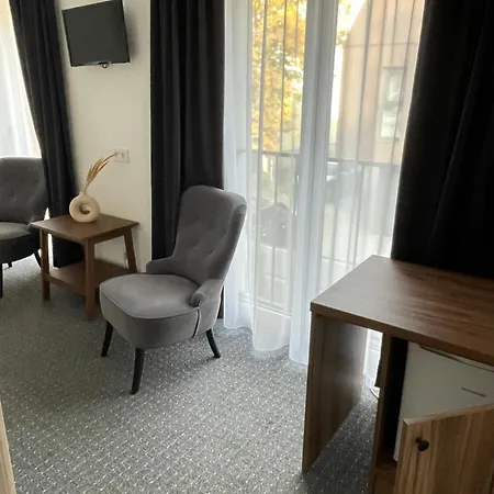 Izabeles Apartamentai Гостьовий будинок *
