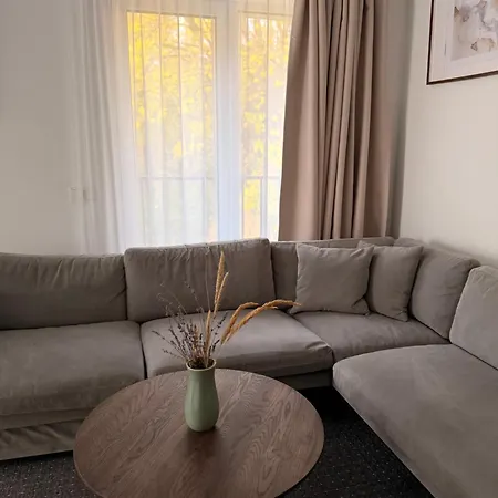Izabeles Apartamentai 3* Паланга