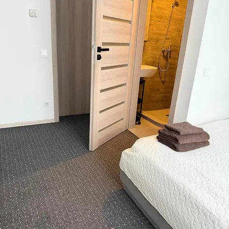 Svečių namai Izabeles Apartamentai 3*