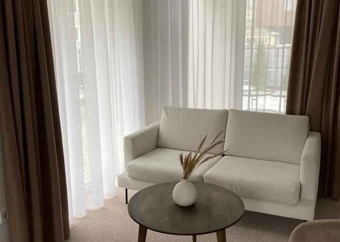 Izabeles Apartamentai 3* Паланга