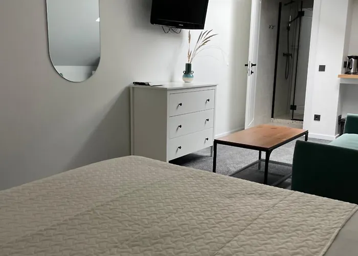 Гостьовий будинок Izabeles Apartamentai 3*